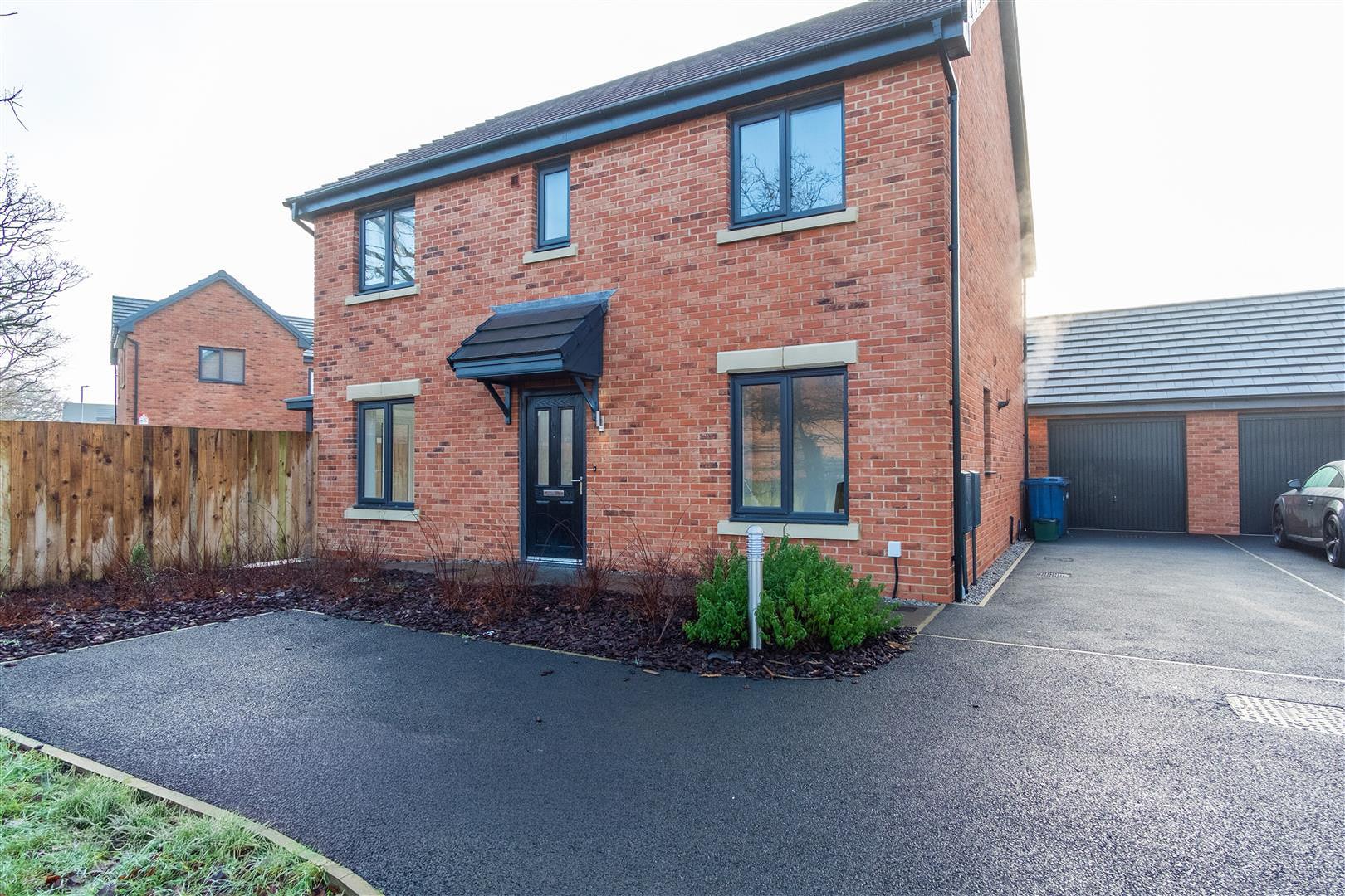 4 bed property in Brickfield Place, Leyland